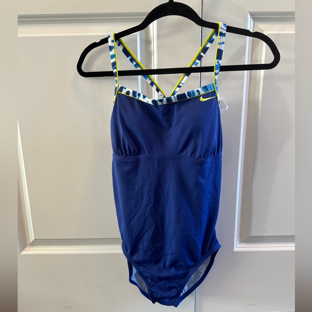 Women’s Size 10 Nike Swimsuit